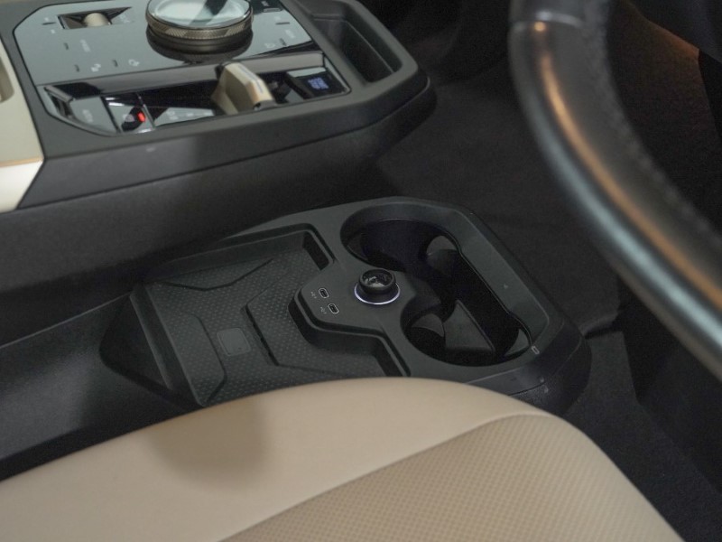 Used BMW iX 2023 for sale - 77607109: Photo 19