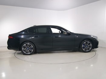 Used BMW i5 2024 for sale - 78748229: Photo