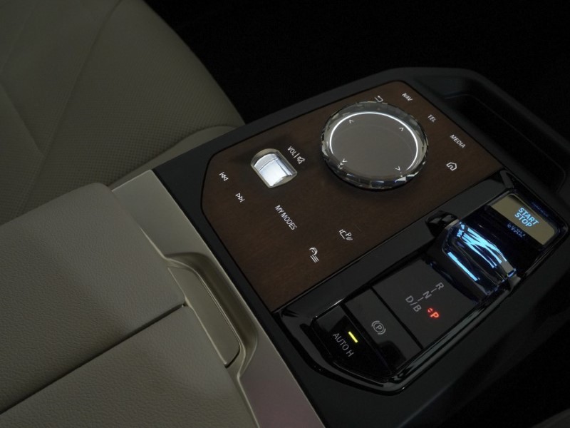 Used BMW iX 2023 for sale - 76981082: Photo 39