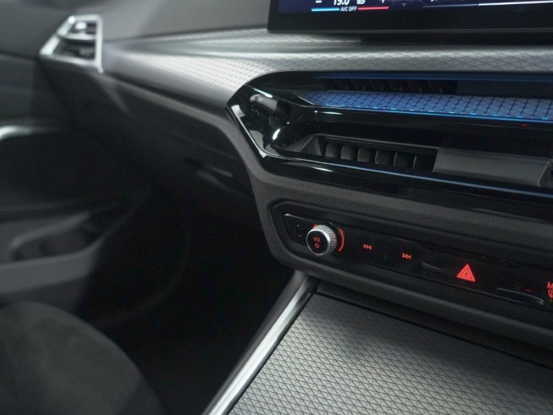 Used BMW 3 Series 2025 for sale - 77988578: Photo 35