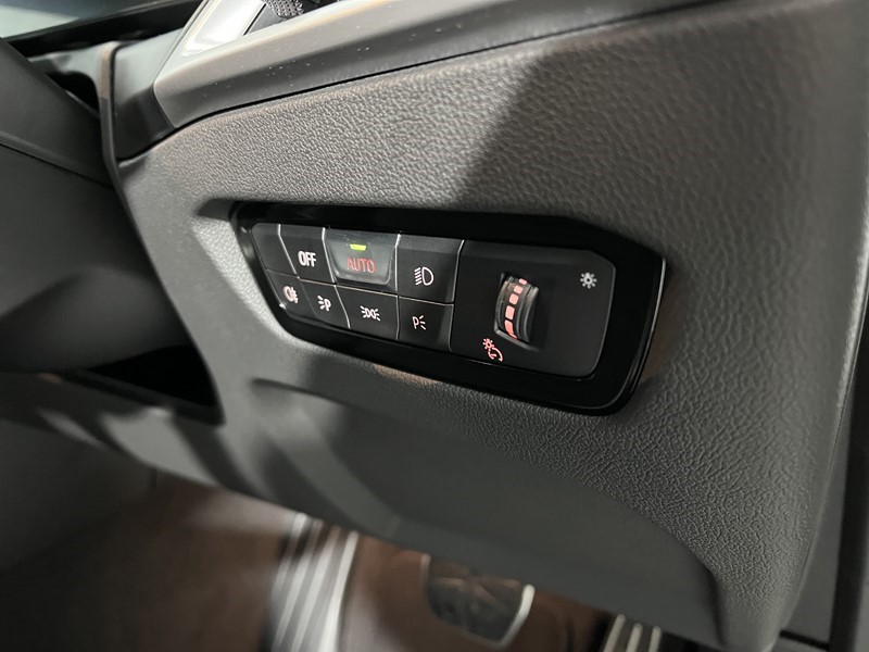 Used BMW 3 Series 2025 for sale - 77528259: Photo 21