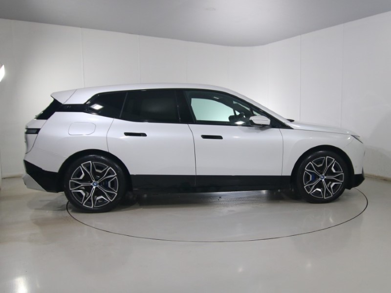 Used BMW iX 2023 for sale - 77653272: Photo 3