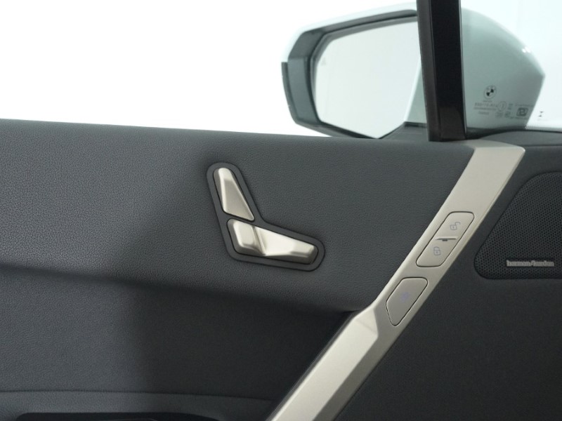 Used BMW iX 2023 for sale - 77653272: Photo 55