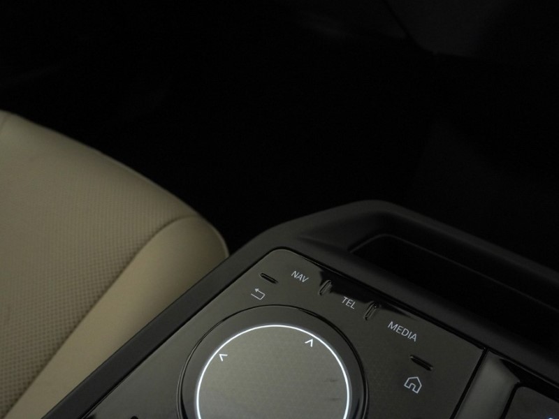 Used BMW iX 2025 for sale - 78081255: Photo 27