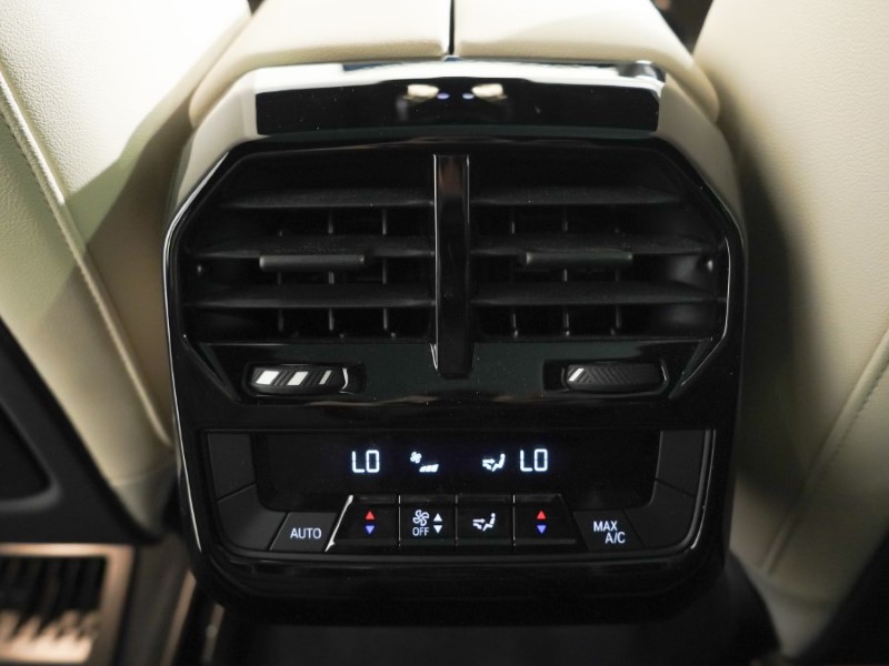 Used BMW iX 2025 for sale - 78081255: Photo 37