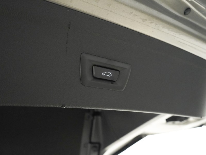 Used BMW iX 2025 for sale - 78081255: Photo 42