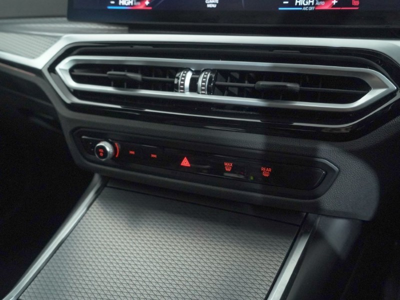 Used BMW 3 Series 2024 for sale - 77381096: Photo 29