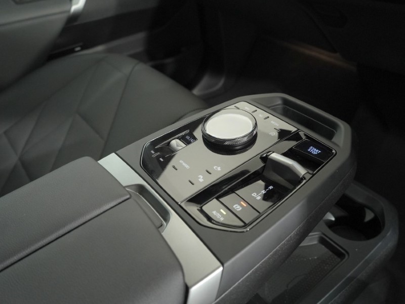 Used BMW iX 2024 for sale - 78081245: Photo 10