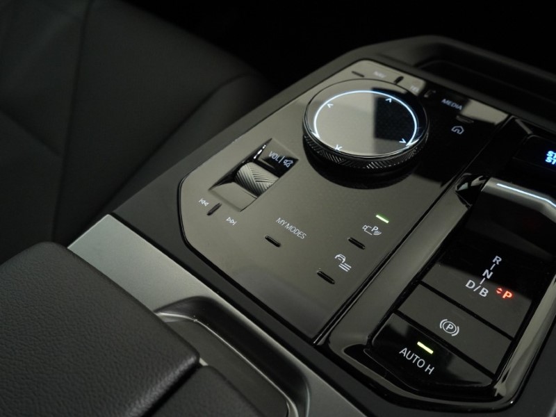 Used BMW iX 2024 for sale - 78081245: Photo 28