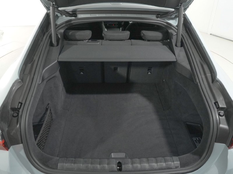 Used BMW i4 2025 for sale - 78081264: Photo 13