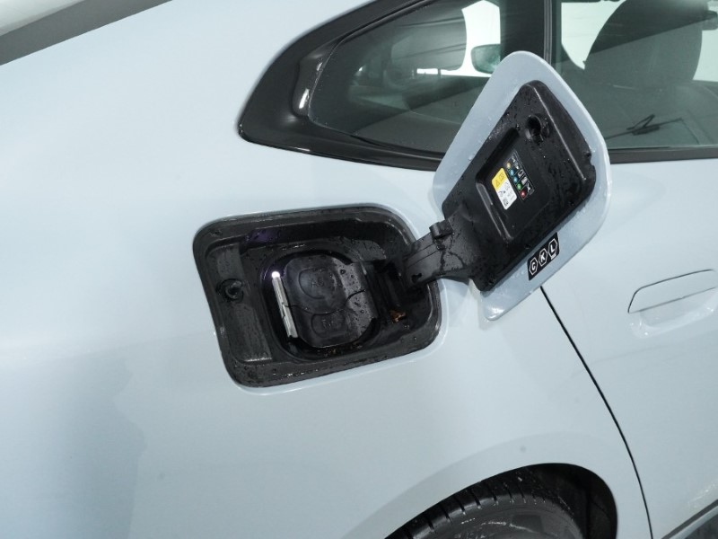 Used BMW i4 2022 for sale - 77069029: Photo 24