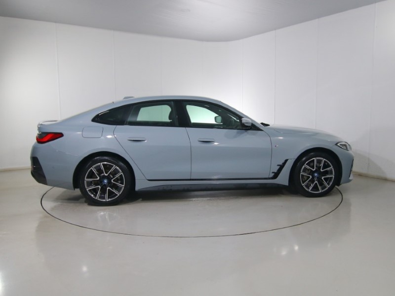 Used BMW i4 2022 for sale - 77069029: Photo 3
