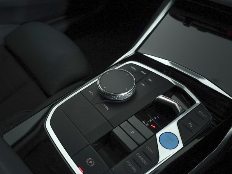 Used BMW i4 2023 for sale - 76982178: Photo 24