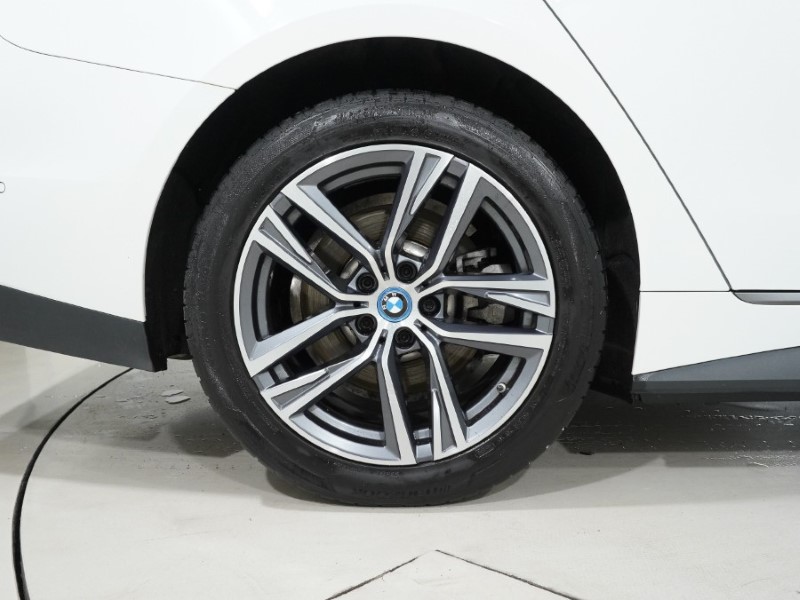 Used BMW i4 2023 for sale - 76982178: Photo 40