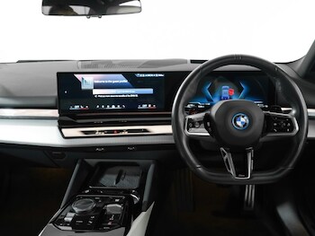 Used BMW 5 Series 2024 for sale - 76981450: Photo