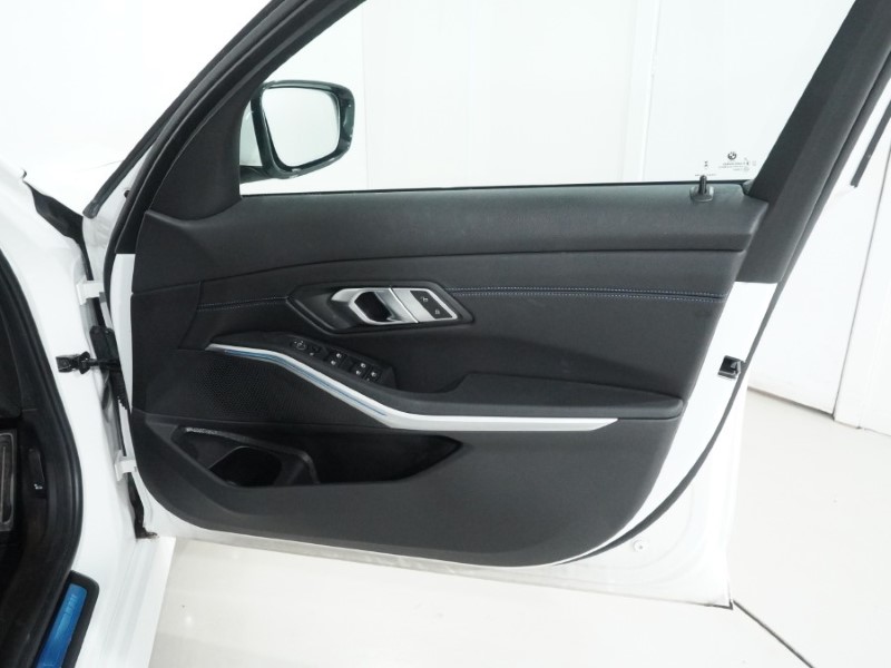 Used BMW 3 Series 2023 for sale - 77778668: Photo 38