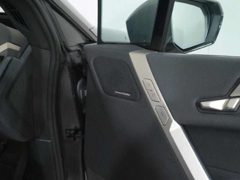 Used BMW iX 2023 for sale - 76982262: Photo 27