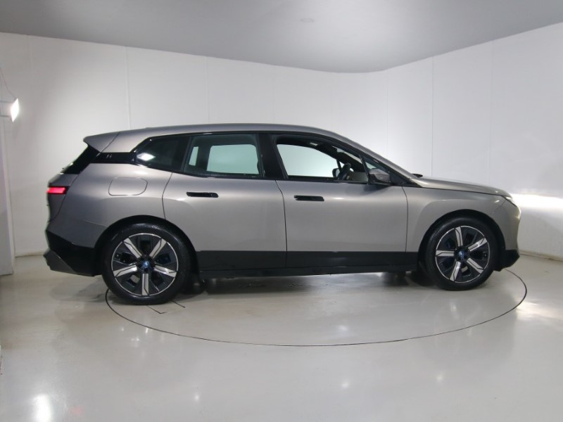 Used BMW iX 2023 for sale - 76982262: Photo 3