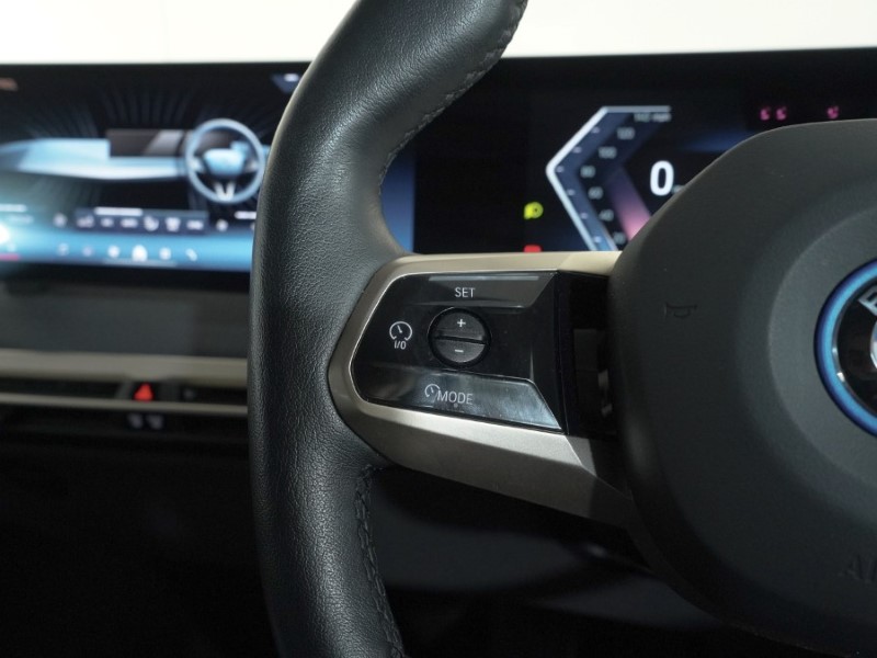 Used BMW iX 2023 for sale - 76981730: Photo 26