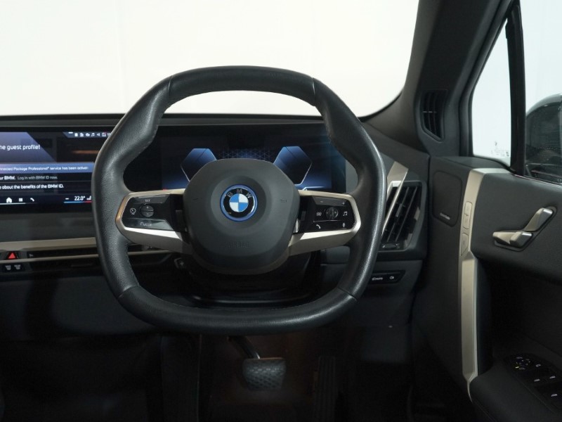 Used BMW iX 2023 for sale - 76981730: Photo 5