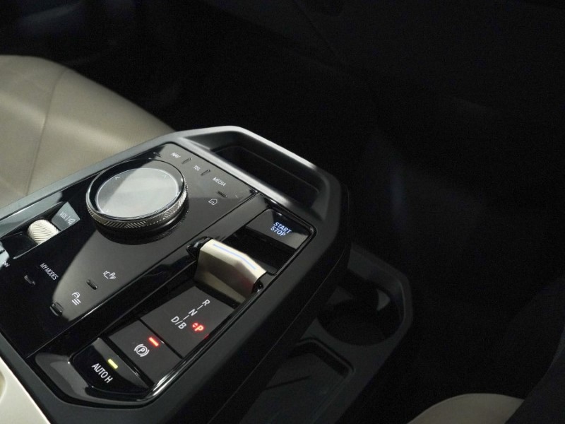 Used BMW iX 2022 for sale - 77665231: Photo 31