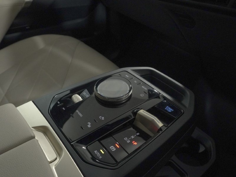 Used BMW iX 2022 for sale - 77665231: Photo 34