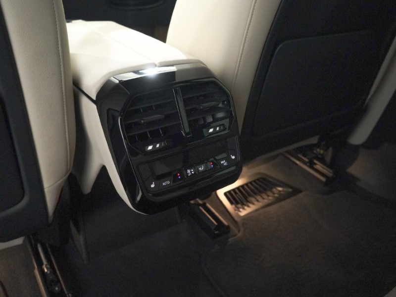 Used BMW iX 2022 for sale - 77665231: Photo 51