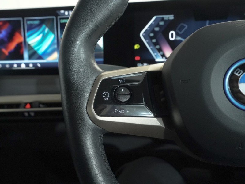 Used BMW iX 2023 for sale - 77690979: Photo 27