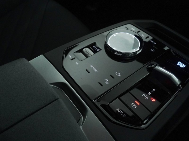 Used BMW iX 2025 for sale - 77170660: Photo 37