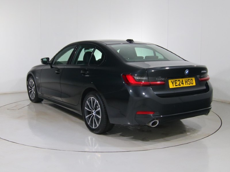 Used BMW 3 Series 2024 for sale - 77687521: Photo 2