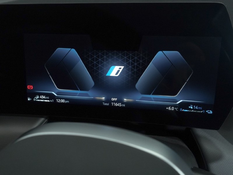 Used BMW 2 Series 2025 for sale - 77220423: Photo 9