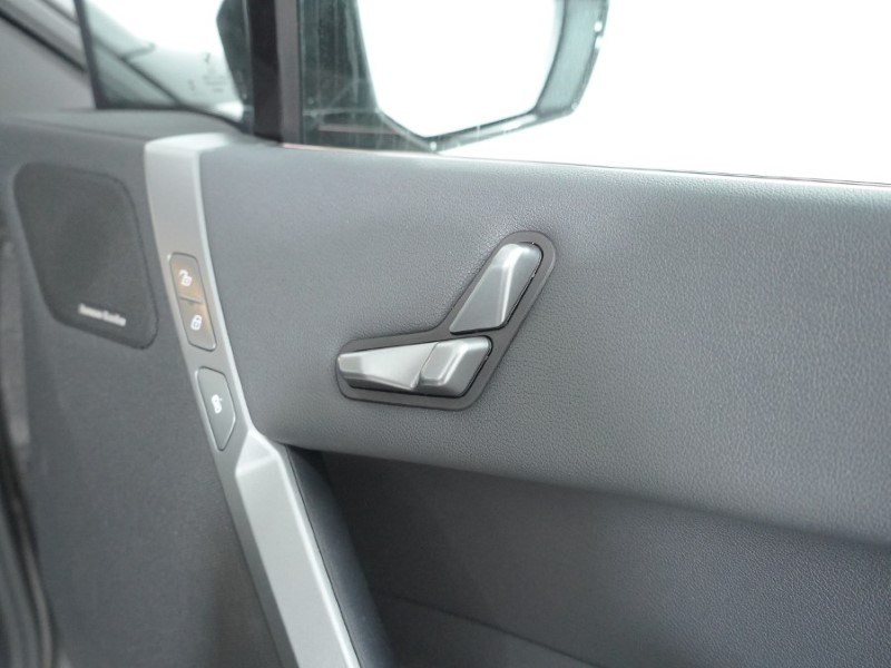 Used BMW iX 2024 for sale - 77848214: Photo 40