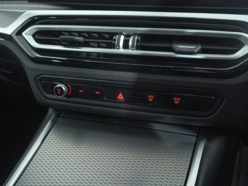 Used BMW 3 Series 2024 for sale - 77225276: Photo 28