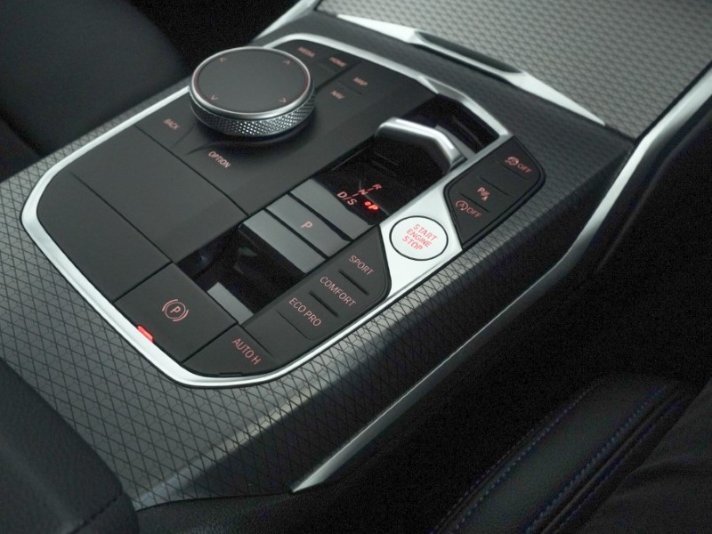 Used BMW 3 Series 2024 for sale - 77225276: Photo 31