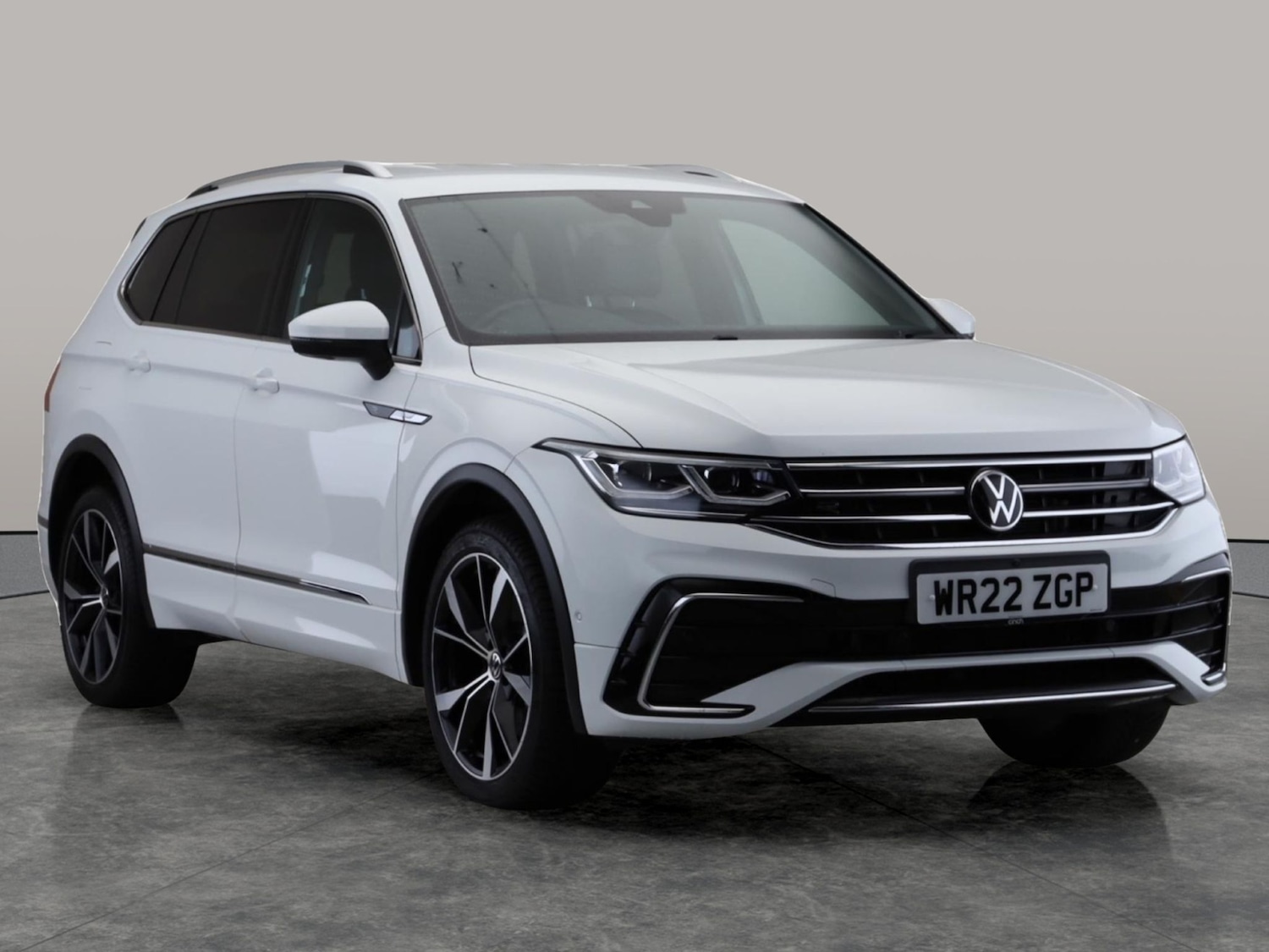 Used Volkswagen Tiguan Allspace 2022 for sale - 77916978: Photo 4