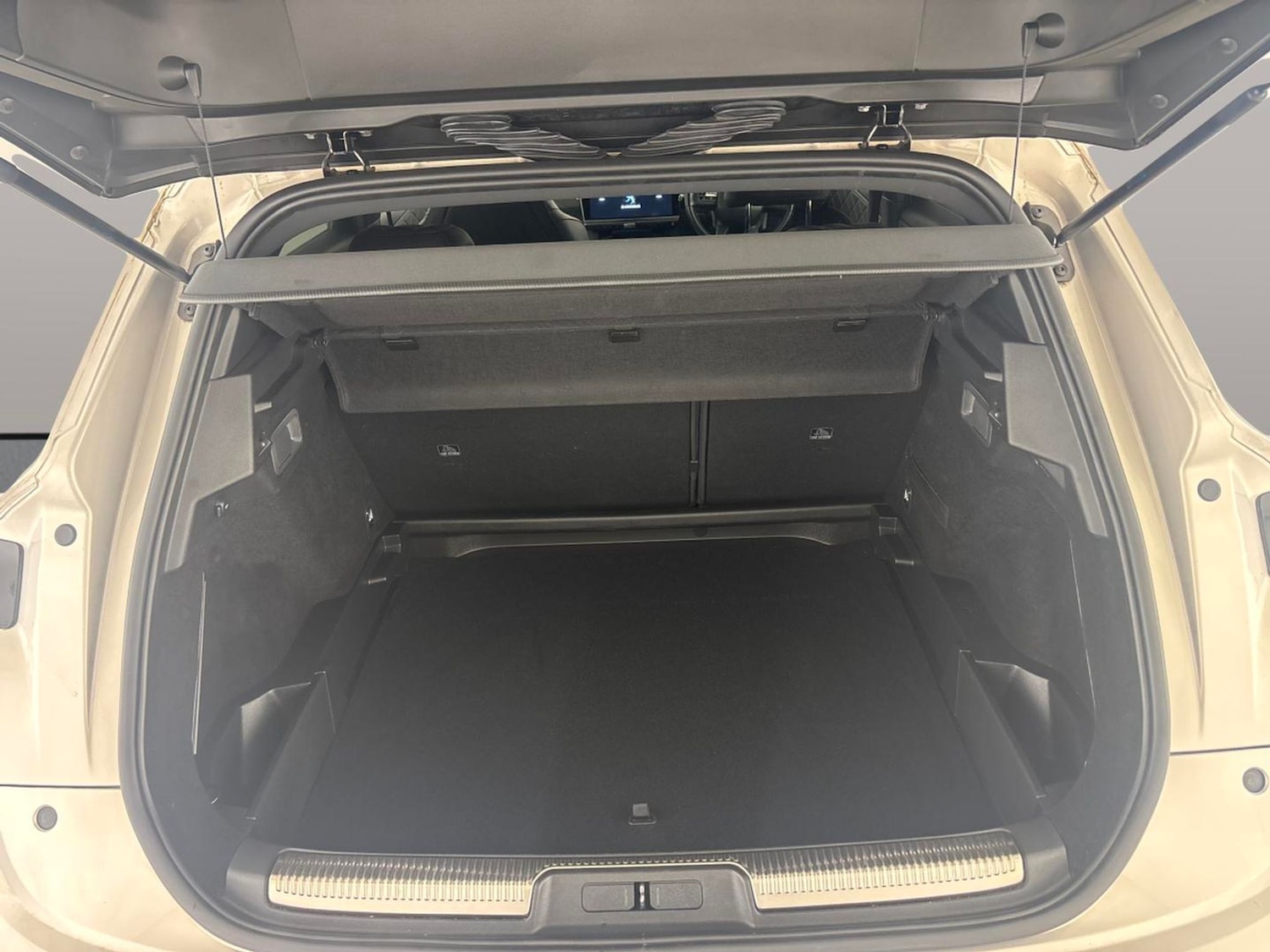 Used DS Automobiles DS 7 2023 for sale - 78199740: Photo 7