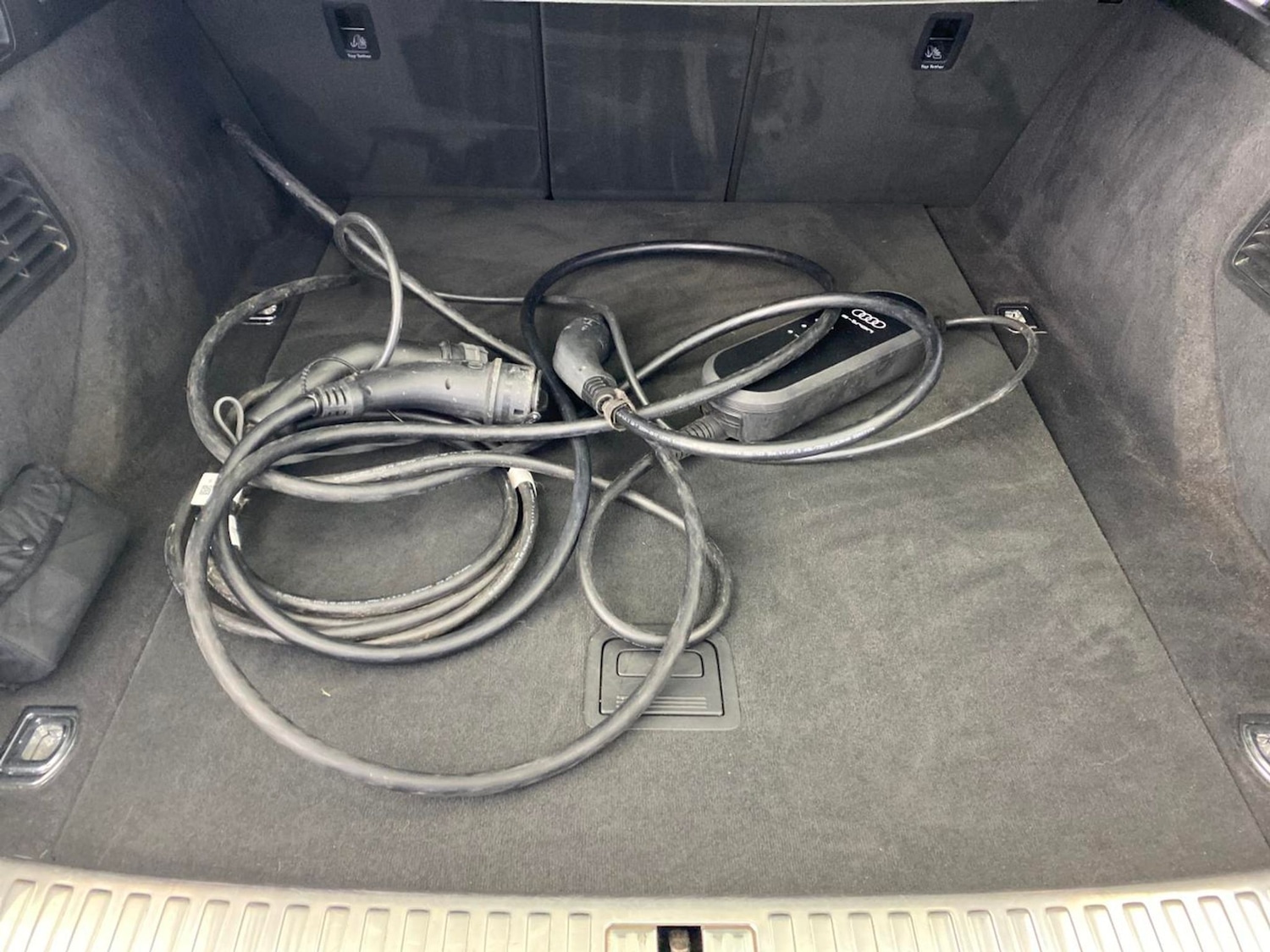 Used Audi e-tron 2022 for sale - 77771578: Photo 7