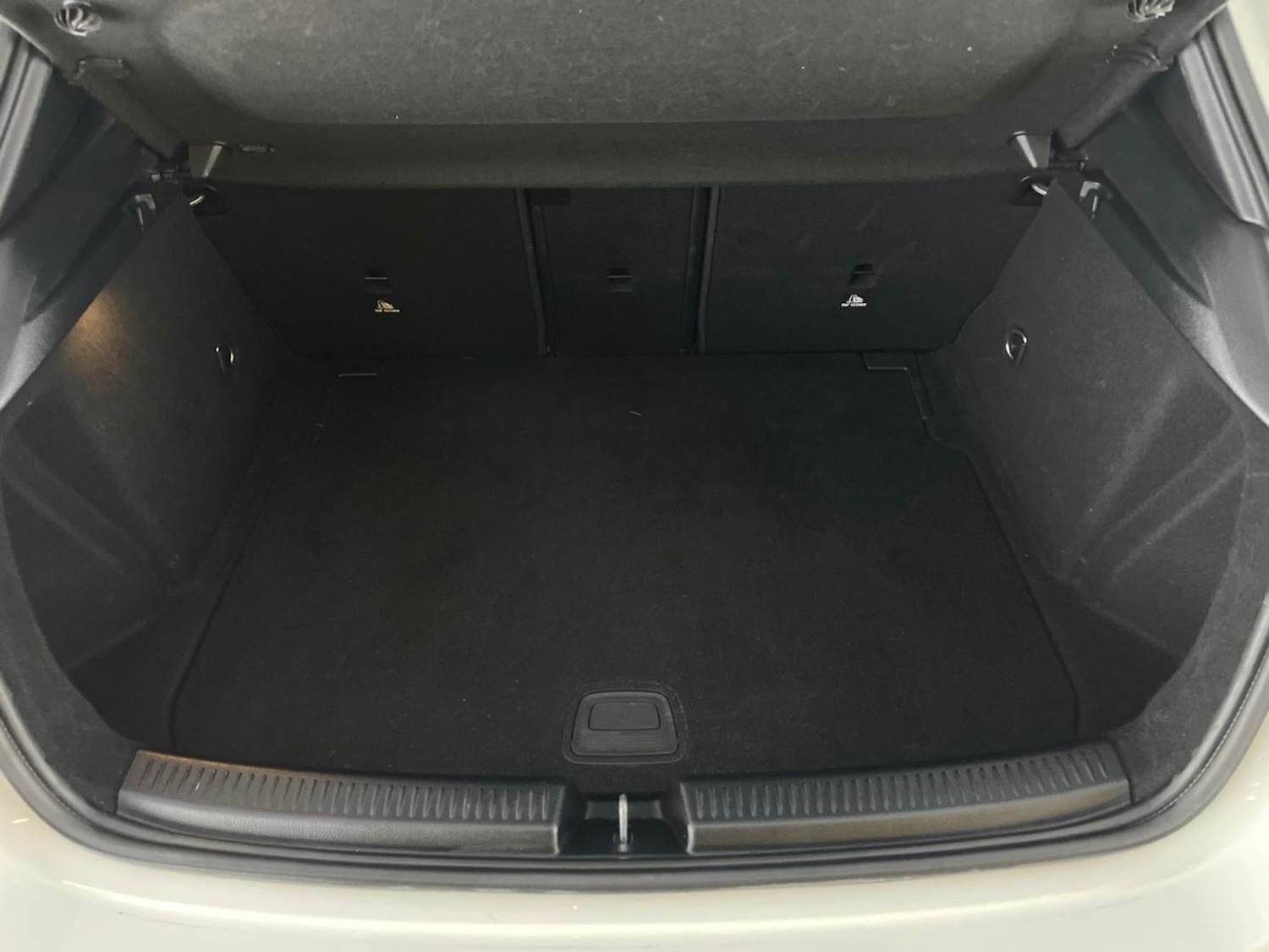 Used Mercedes-Benz A-Class 2019 for sale - 76821853: Photo 32