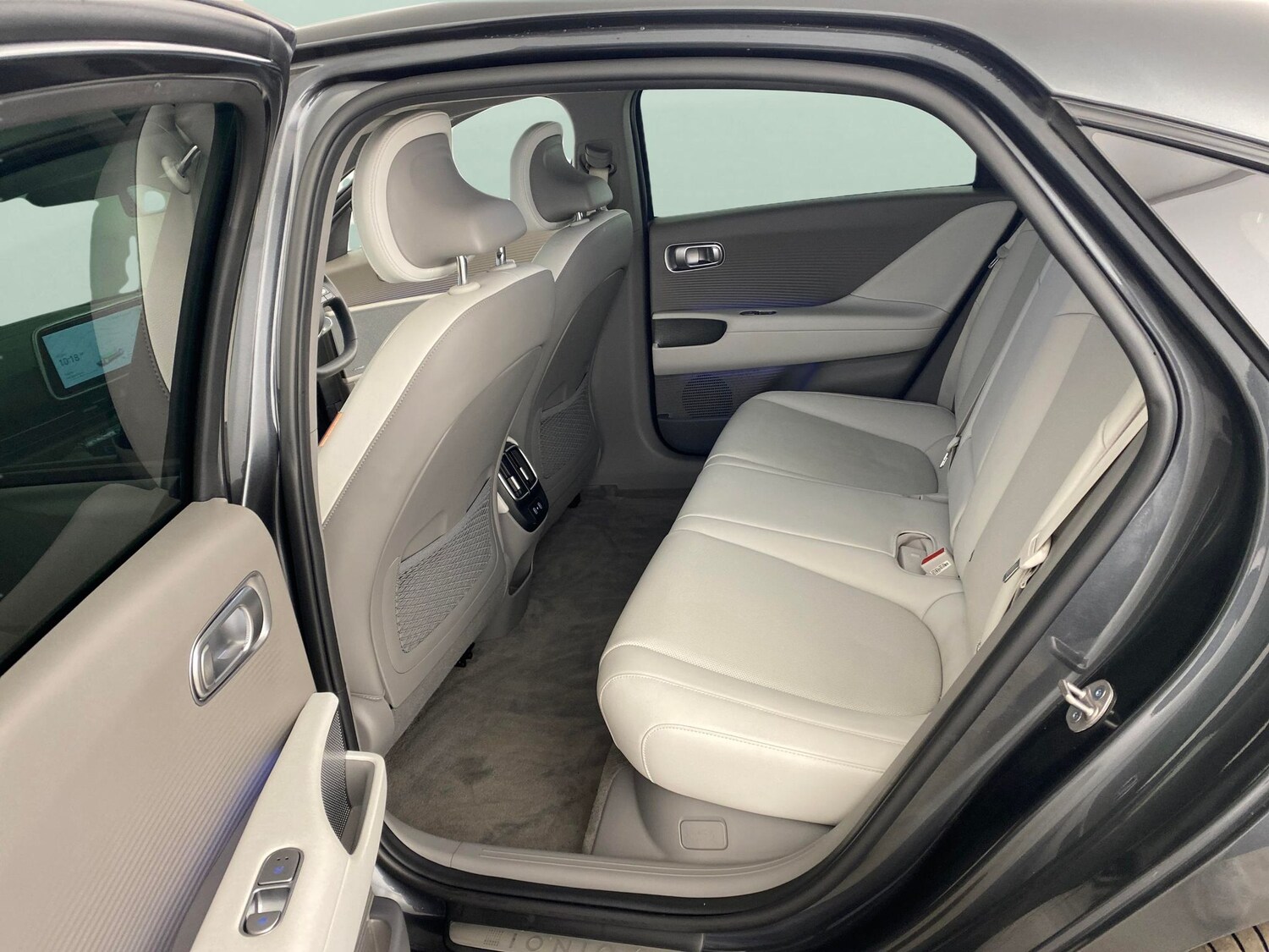 Used Hyundai IONIQ 6 2024 for sale - 78159745: Photo 26