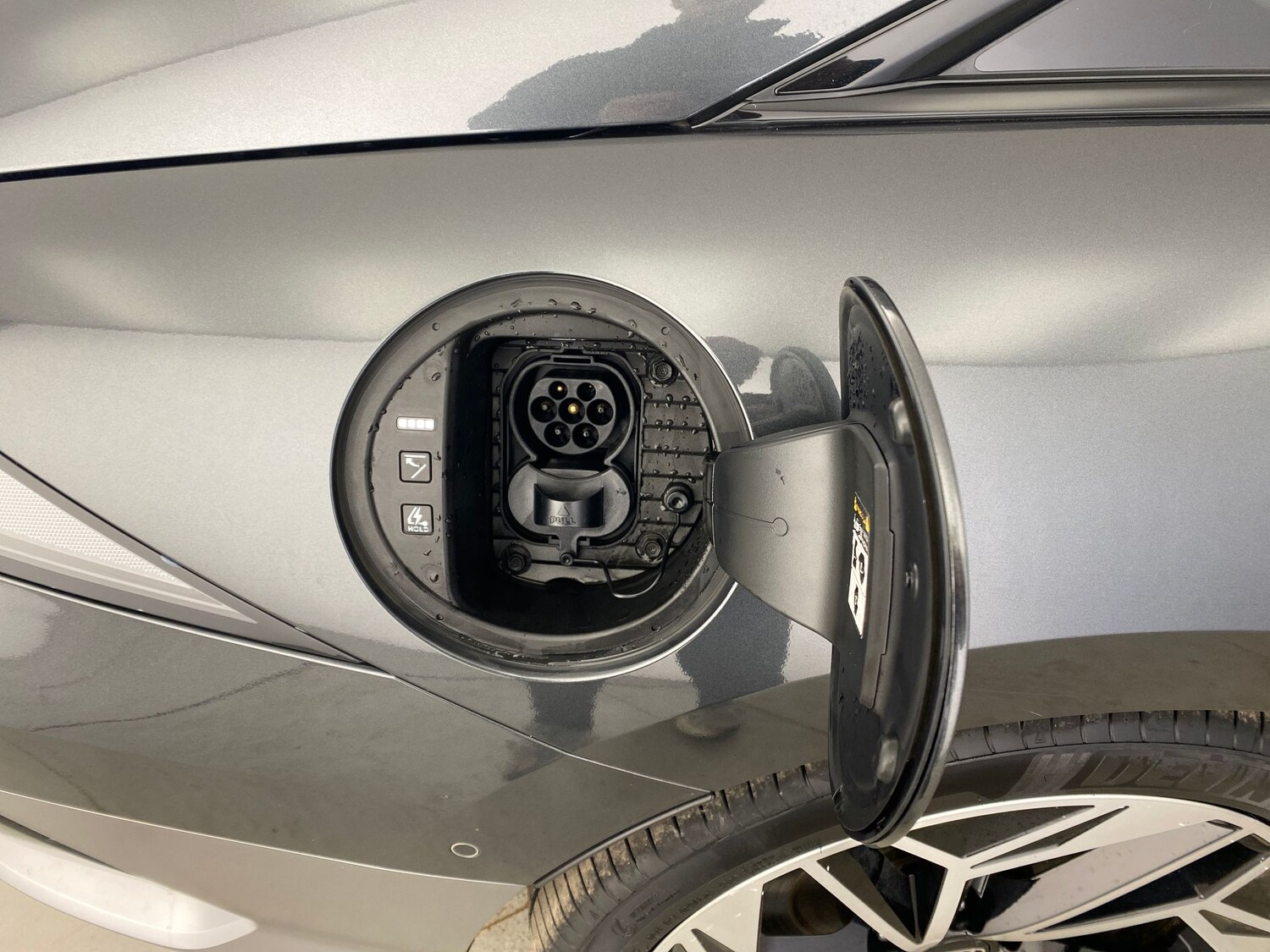 Used Hyundai IONIQ 6 2024 for sale - 78159745: Photo 32