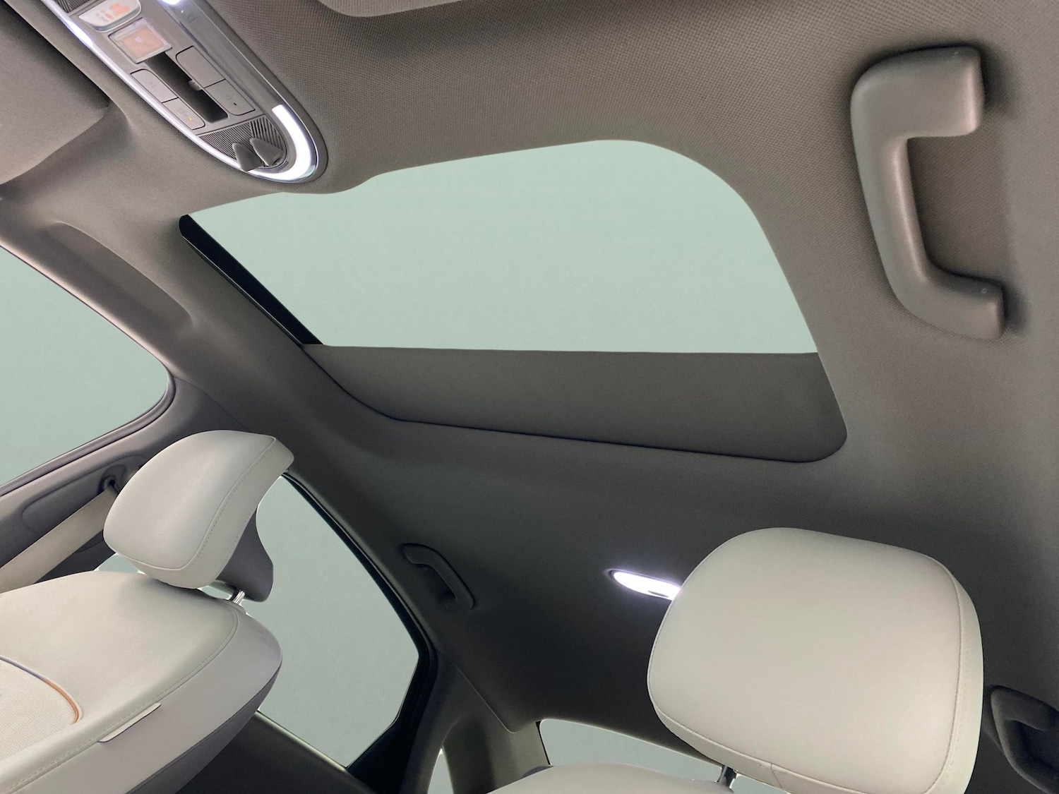 Used Hyundai IONIQ 6 2024 for sale - 78159745: Photo 5