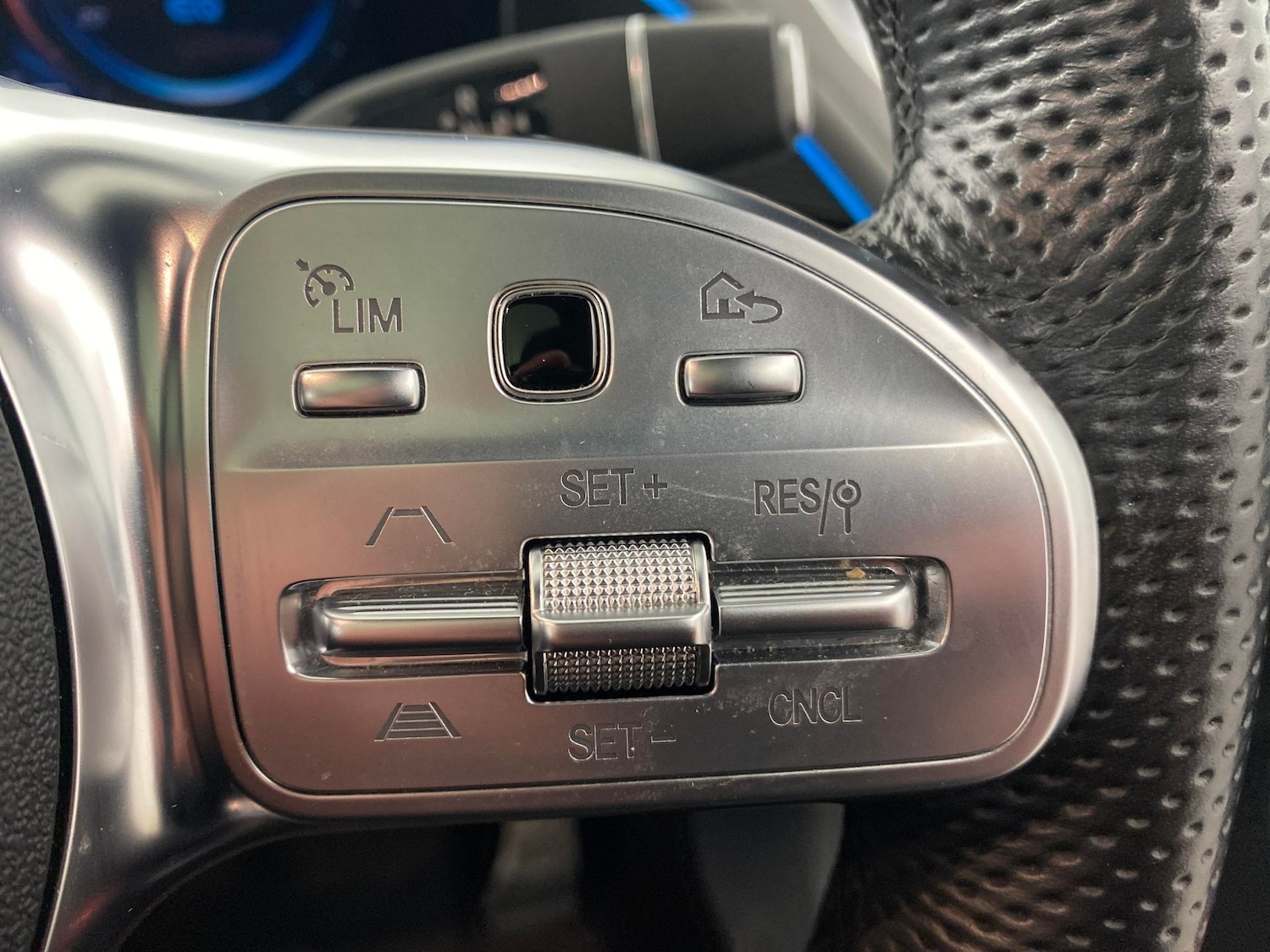 Used Mercedes-Benz EQC 2021 for sale - 76738436: Photo 19