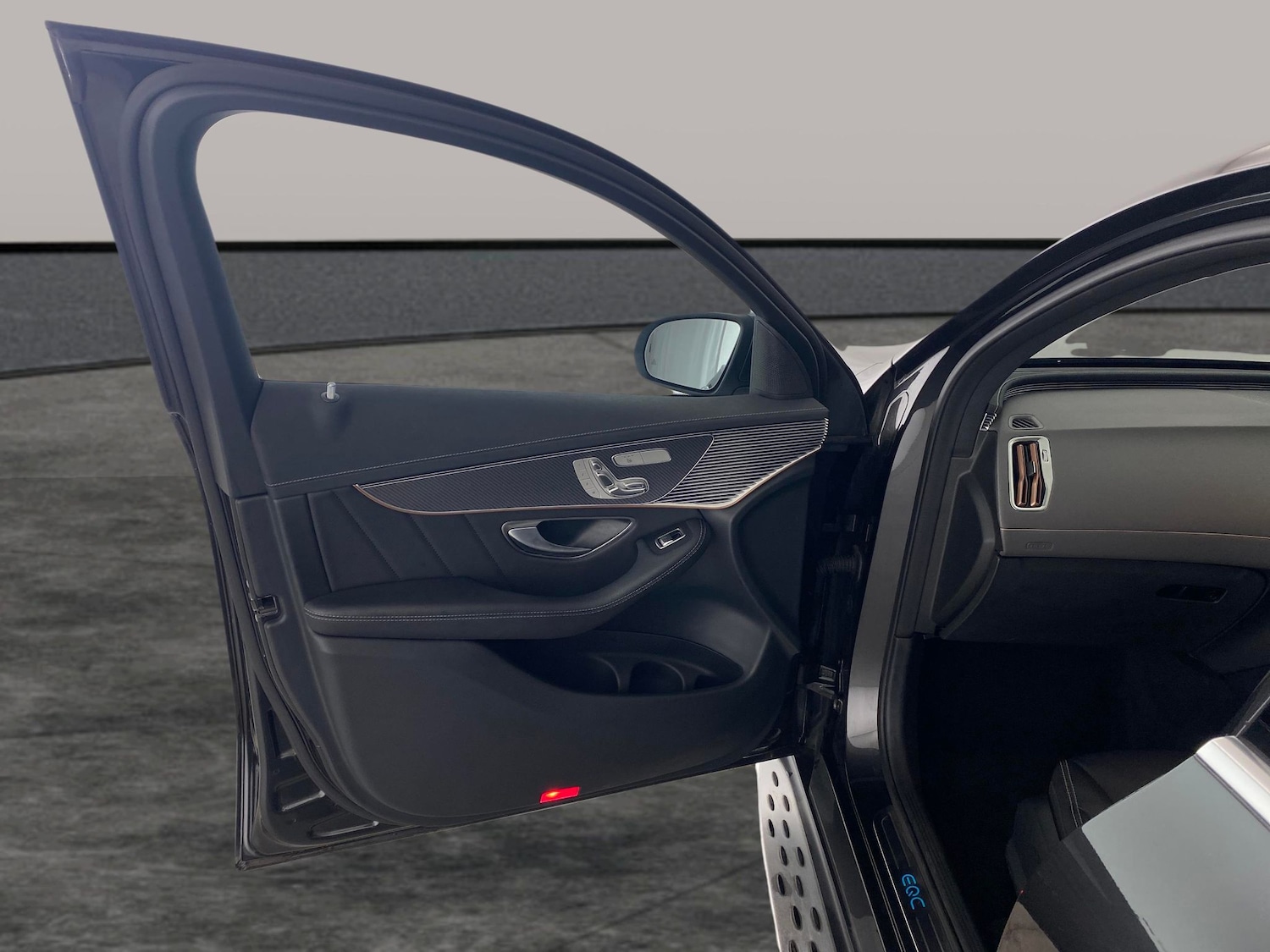 Used Mercedes-Benz EQC 2021 for sale - 76738436: Photo 26