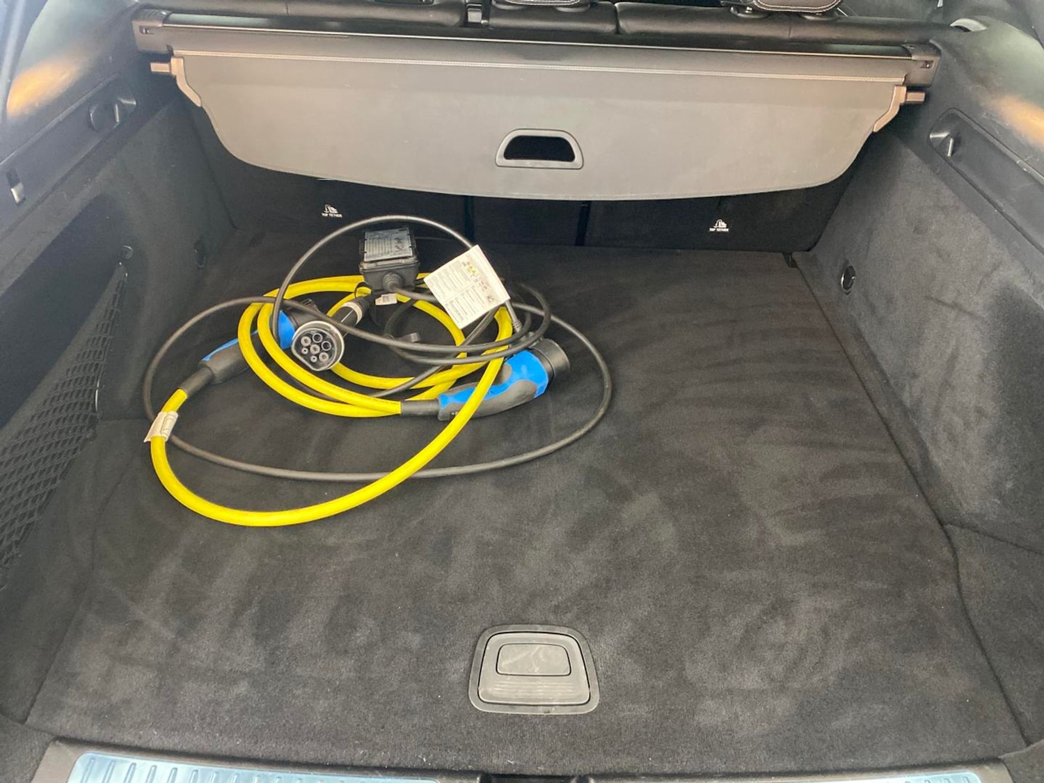 Used Mercedes-Benz EQC 2021 for sale - 76738436: Photo 8