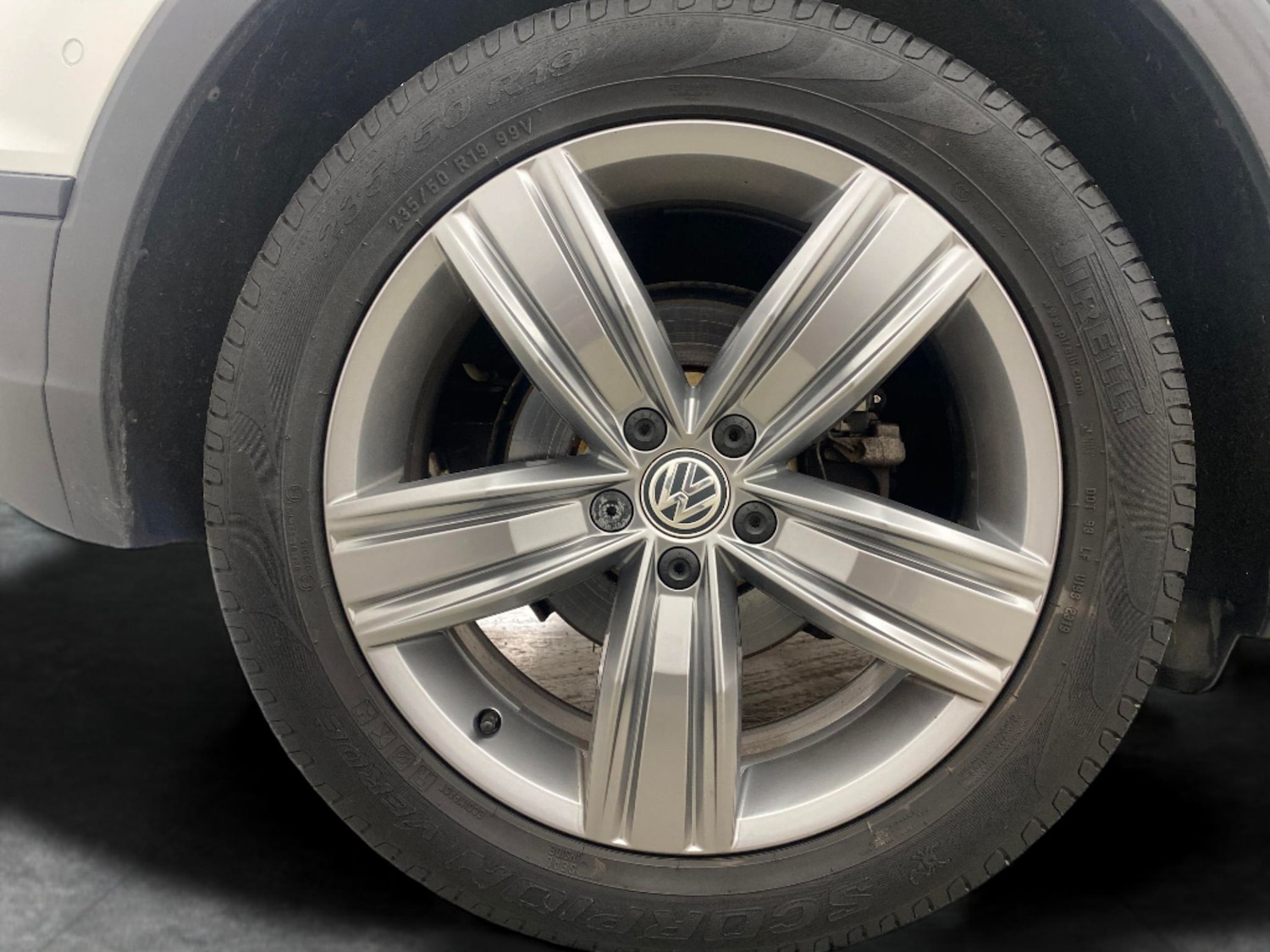 Used Volkswagen Tiguan 2019 for sale - 77262129: Photo 21