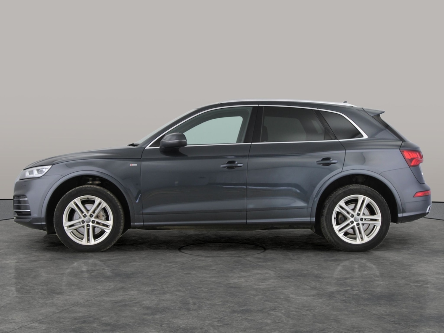 Used Audi Q5 2019 for sale - 76875385: Photo 13