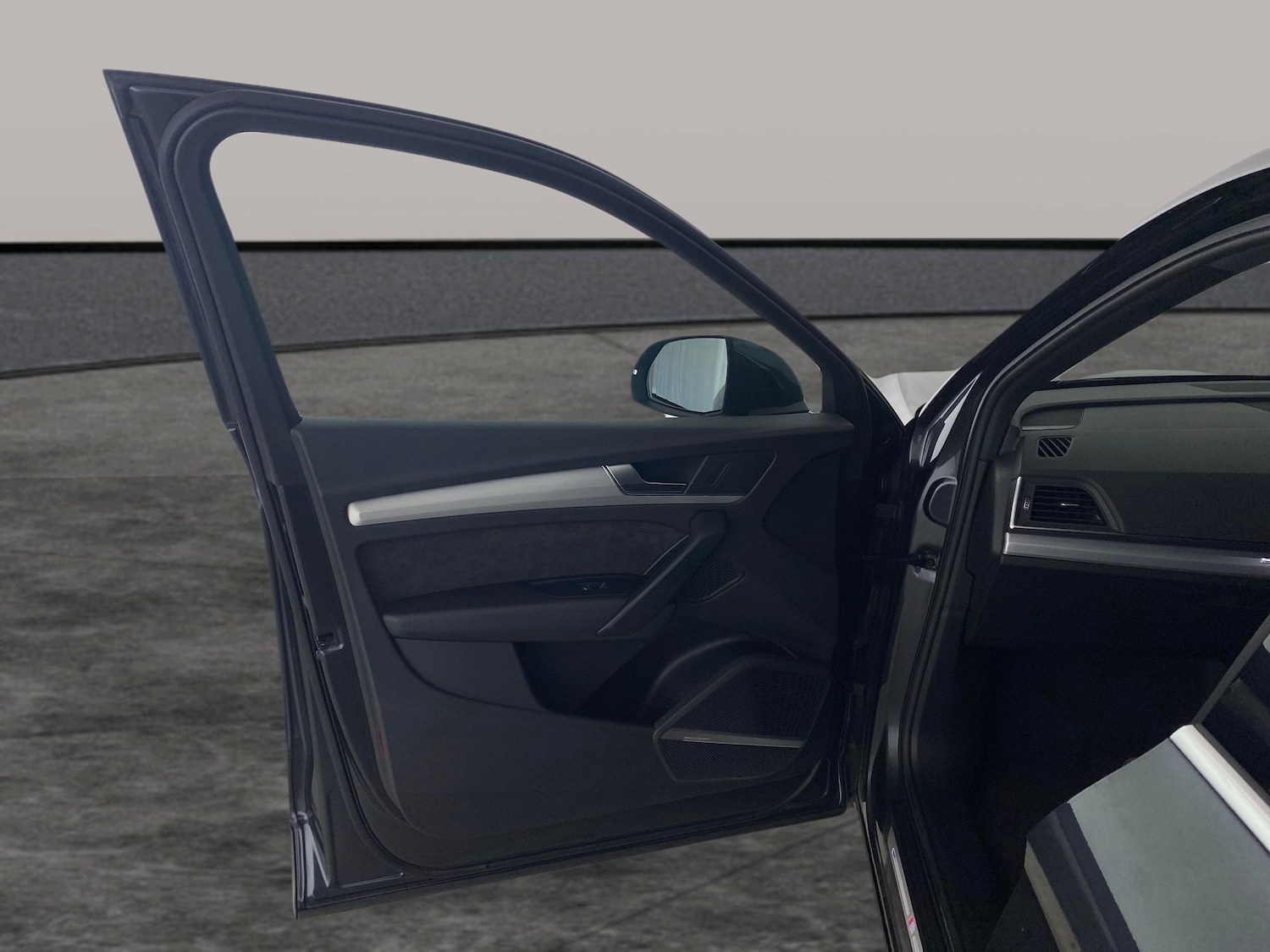 Used Audi Q5 2019 for sale - 76875385: Photo 25