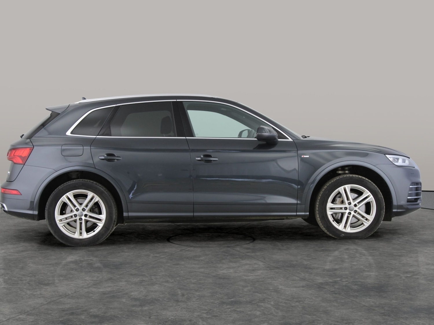 Used Audi Q5 2019 for sale - 76875385: Photo 9