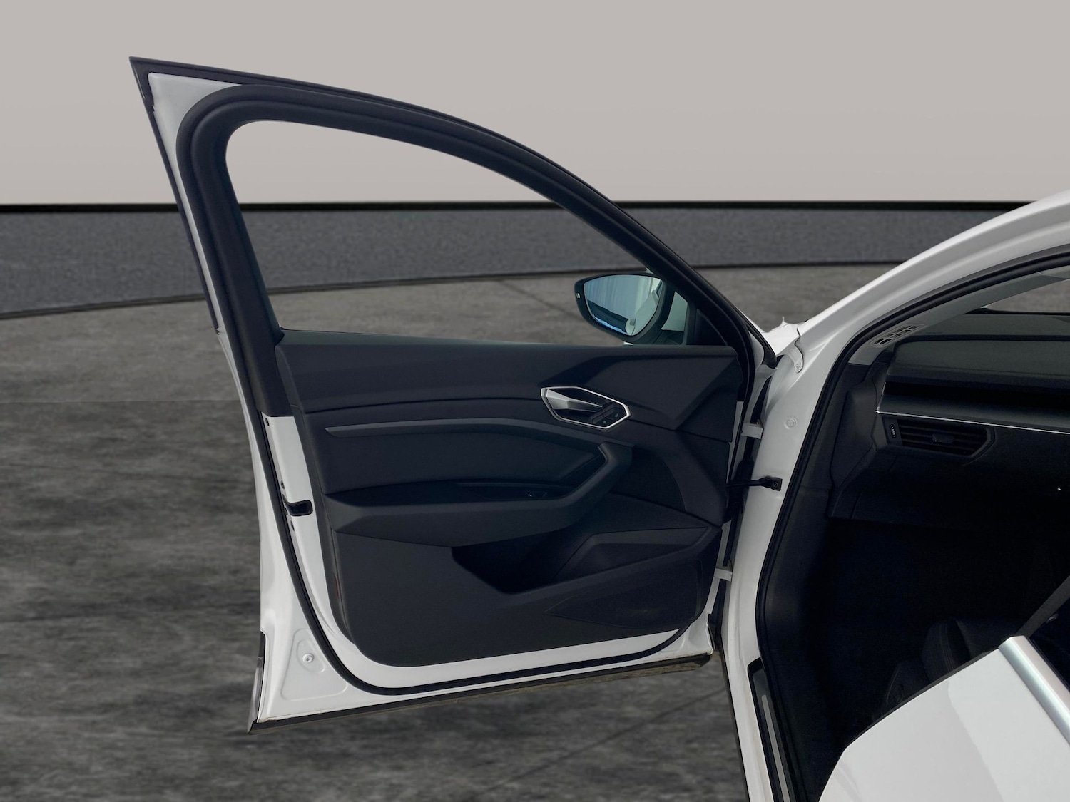 Used Audi e-tron 2022 for sale - 77897292: Photo 24