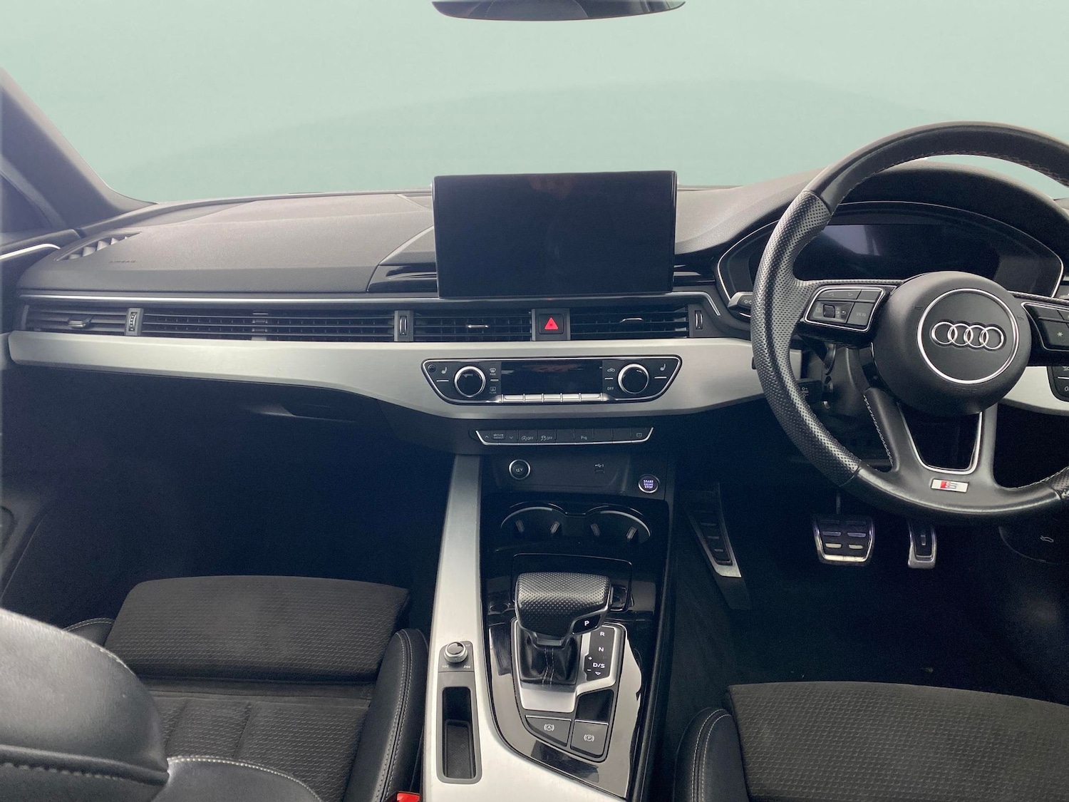 Used Audi A4 2021 for sale - 76862101: Photo 4